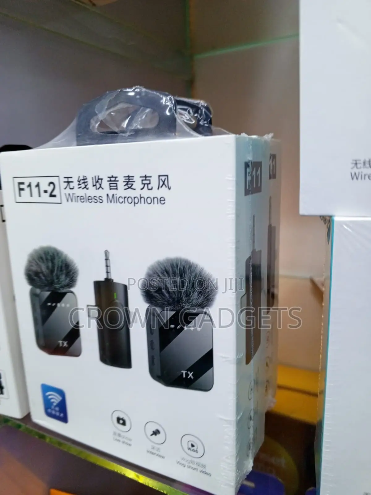 F11-2 Professional Wireless Microphone for YouTube TikTok
