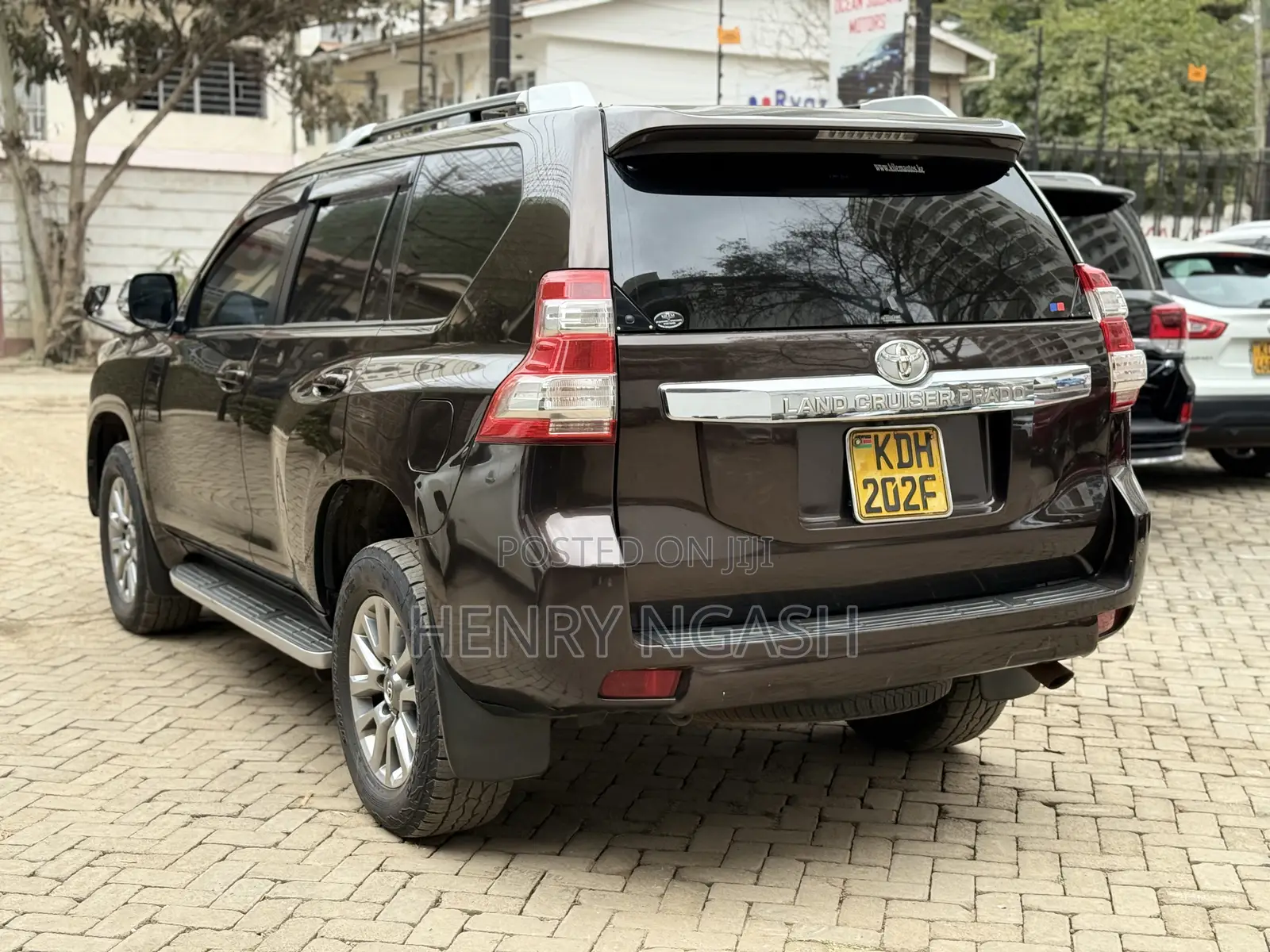 Toyota Land Cruiser Prado 2017 Brown