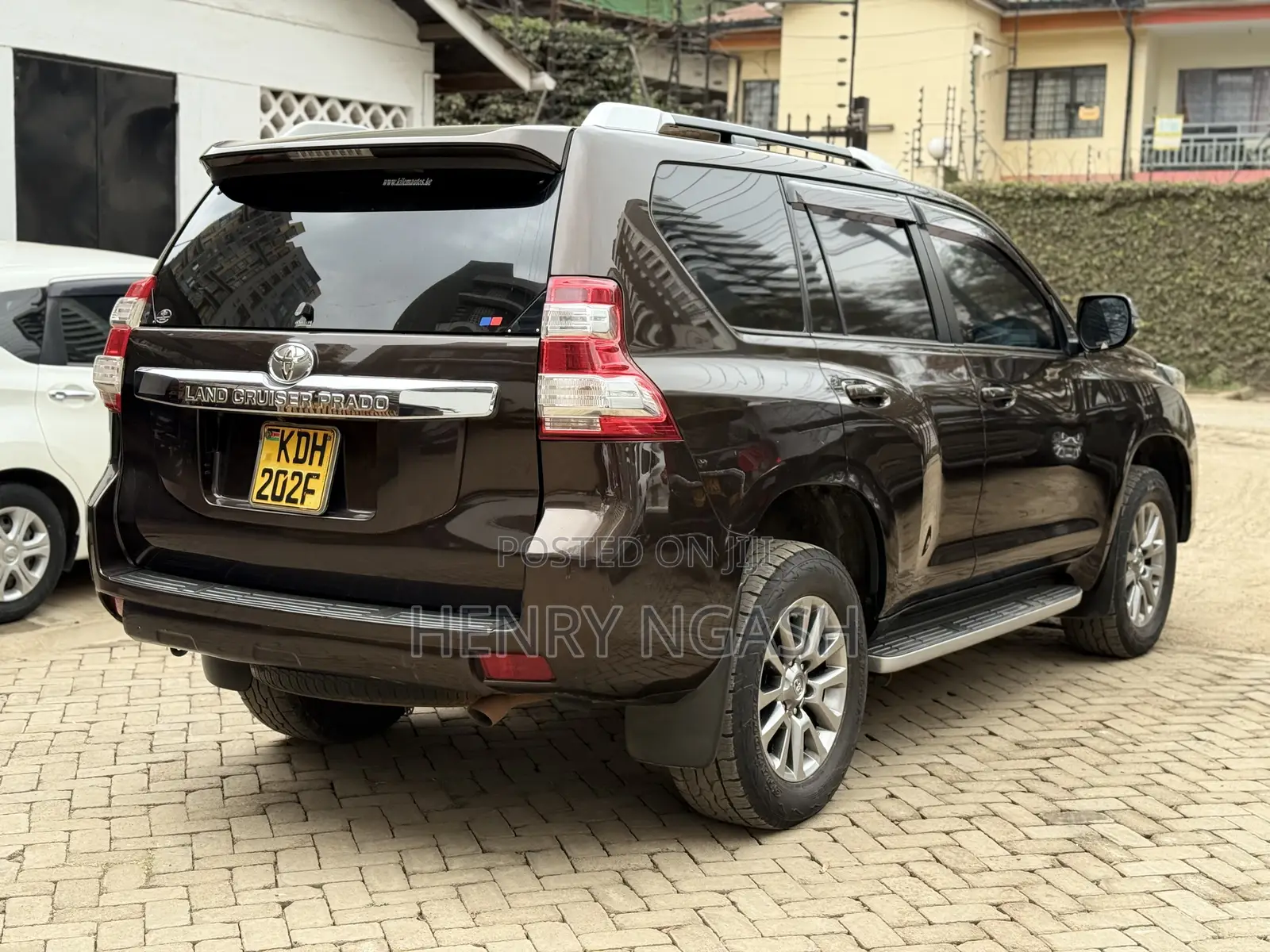 Toyota Land Cruiser Prado 2017 Brown