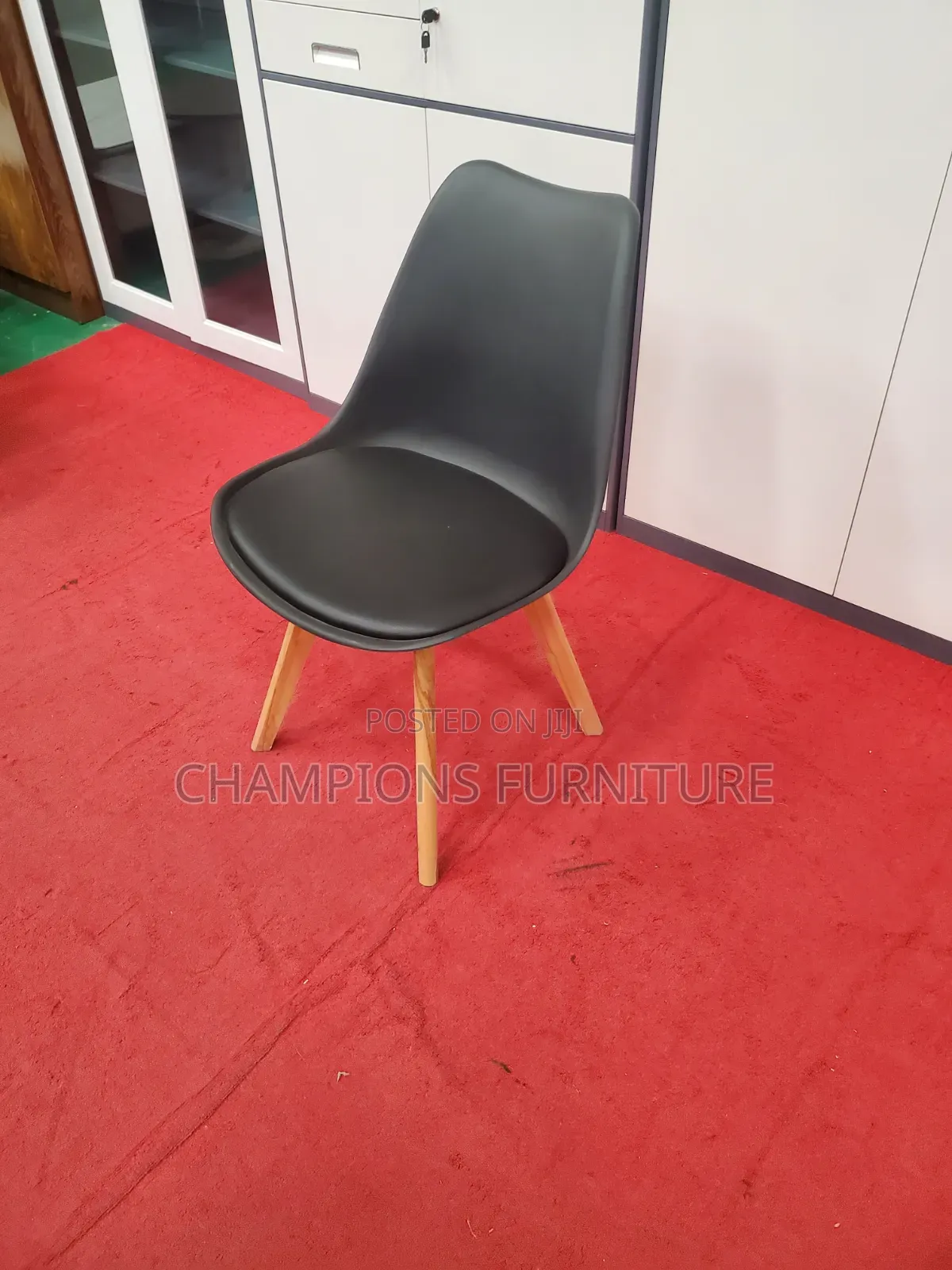 Black Tulip Accent Chair