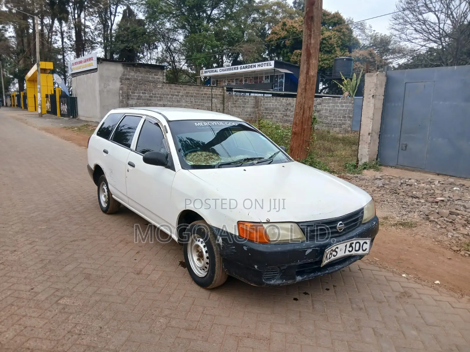 Nissan Advan 2005 White