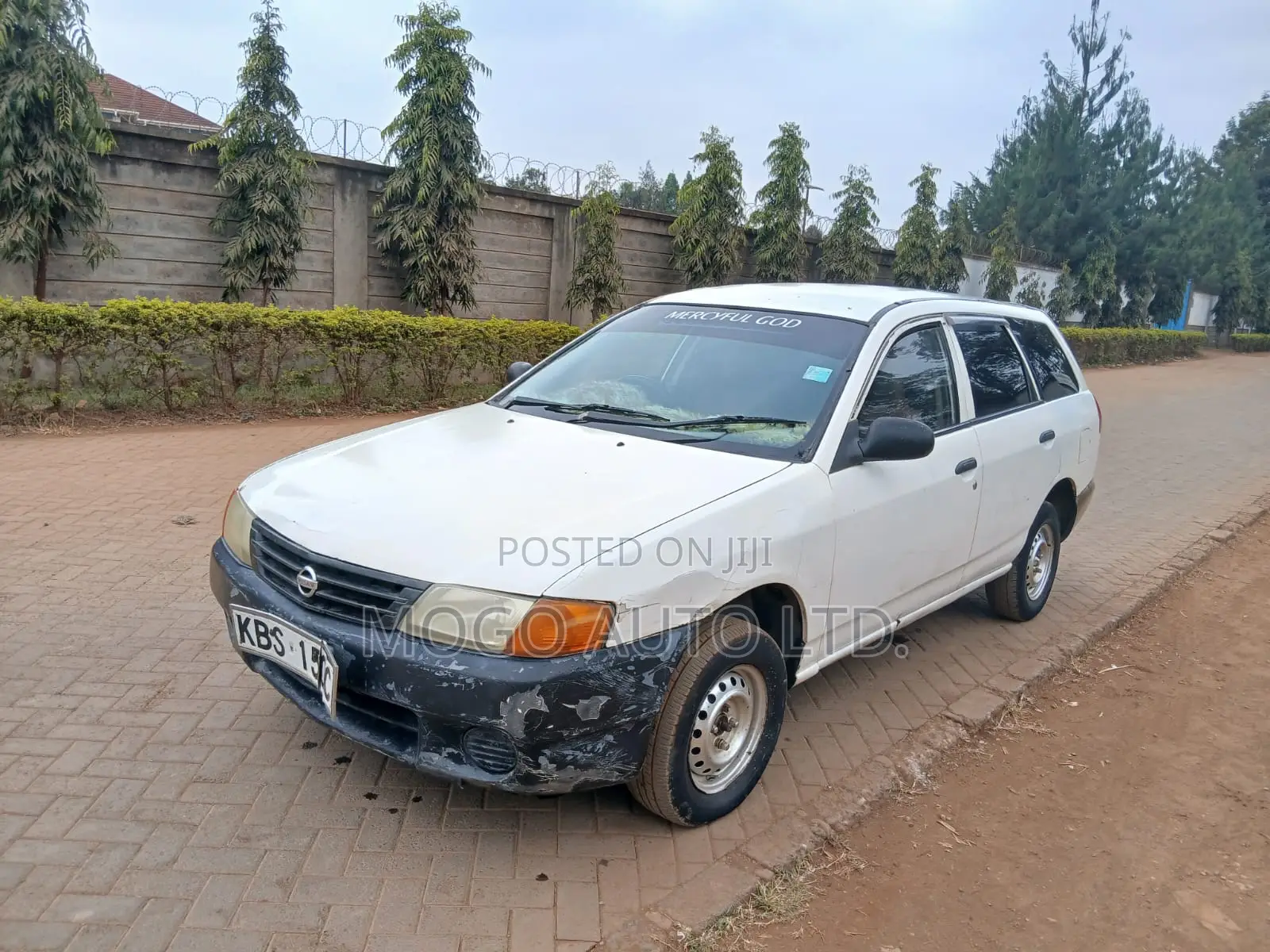 Nissan Advan 2005 White