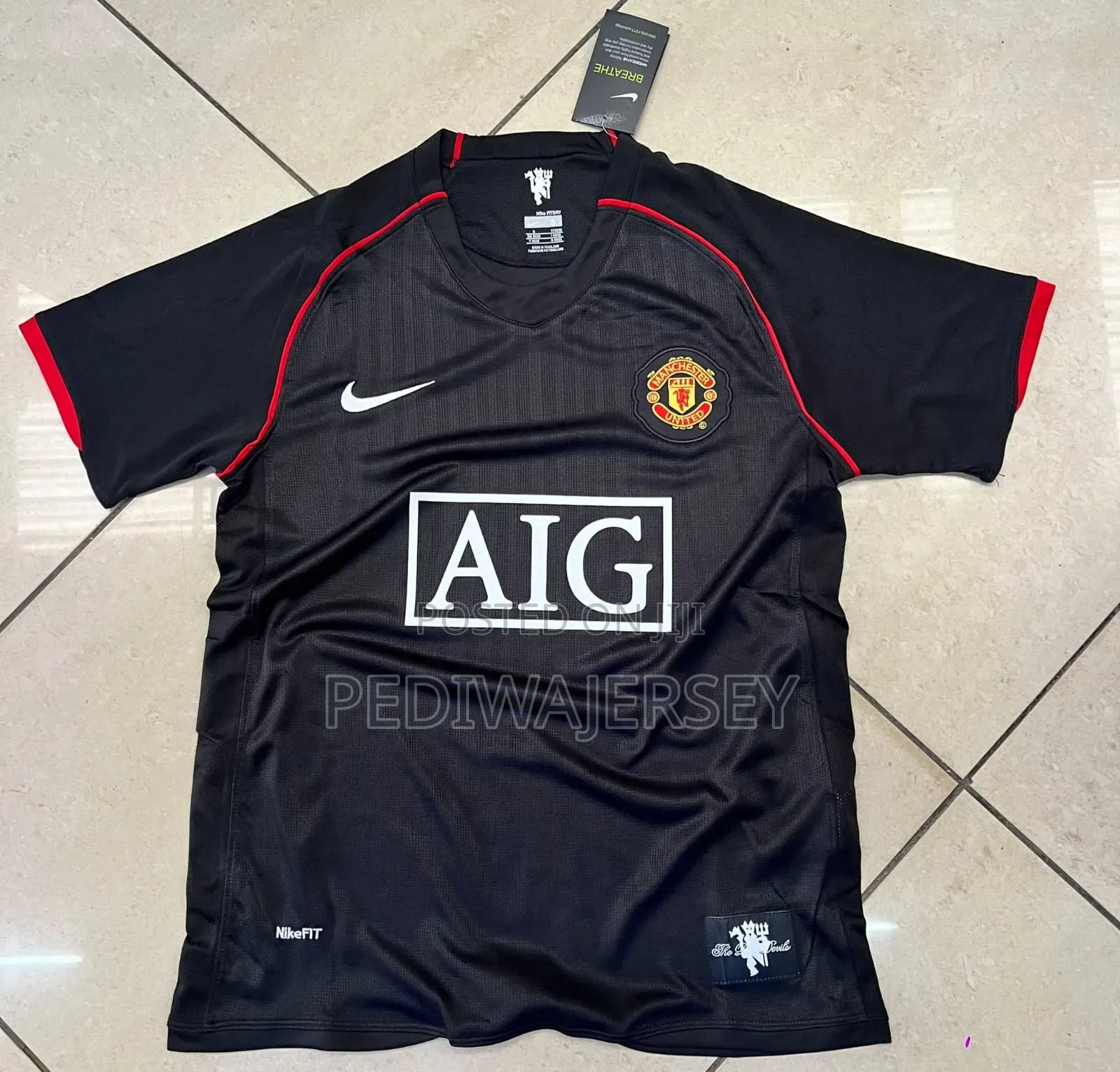 Manchester United 2008 Retro Kit