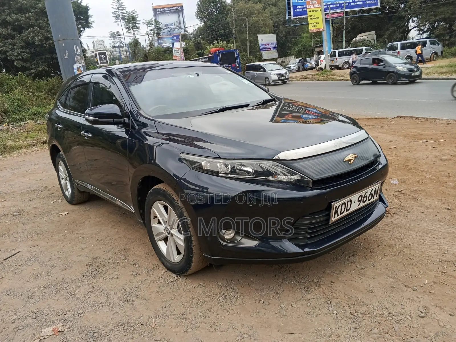 Toyota Harrier 2.0 2014 Black