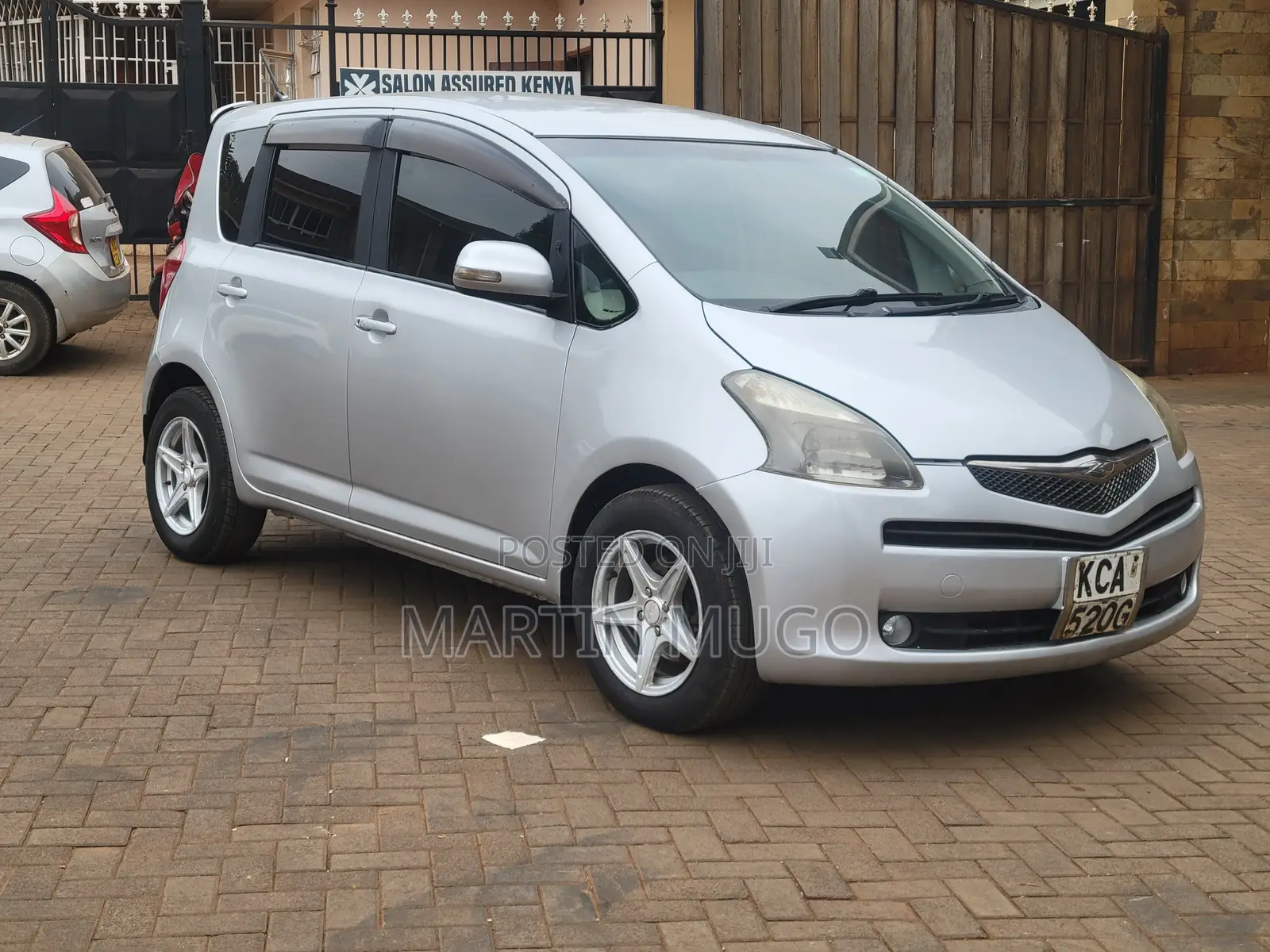 Toyota Ractis 1.5 FWD 2007 Silver