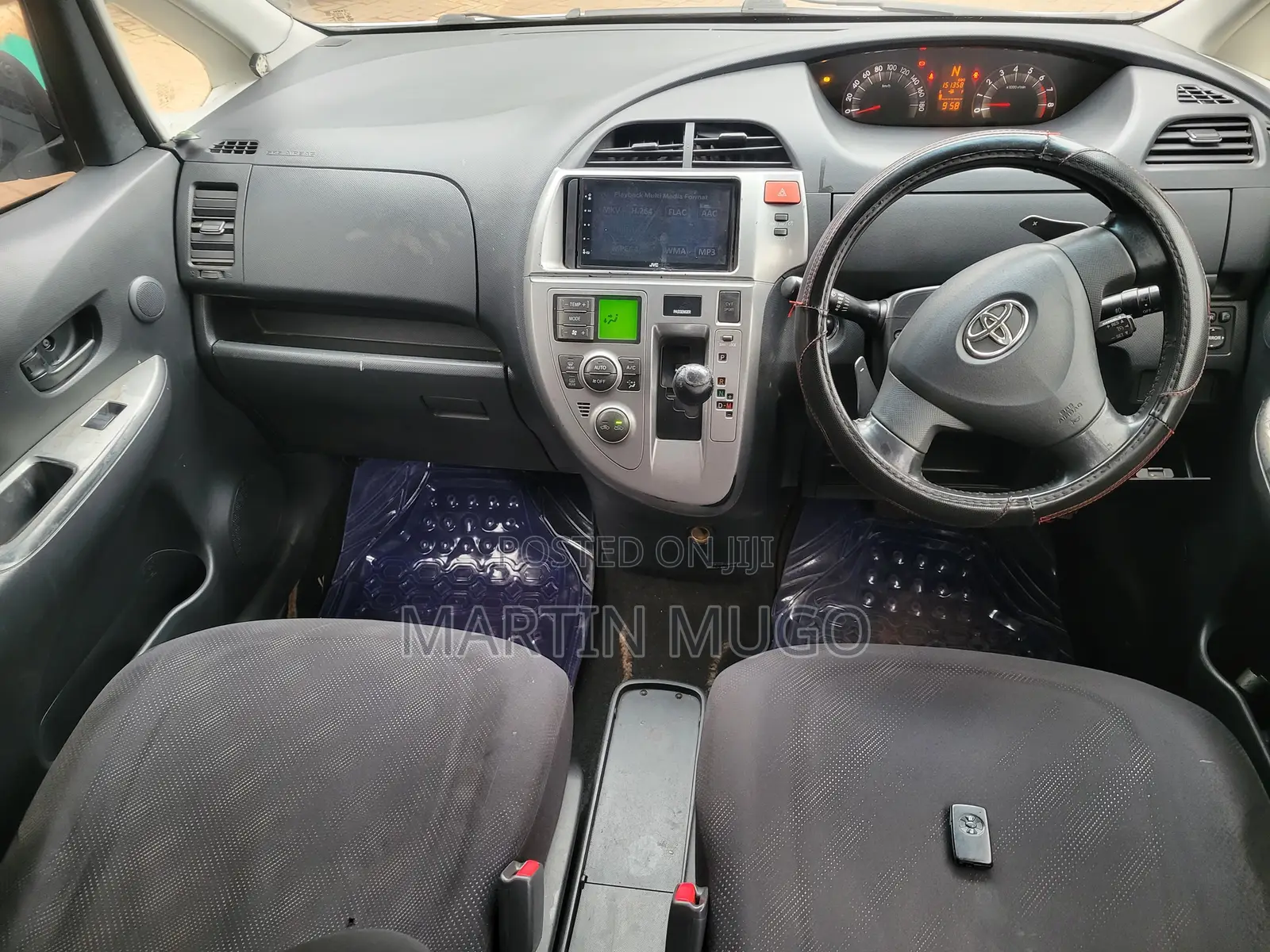 Toyota Ractis 1.5 FWD 2007 Silver