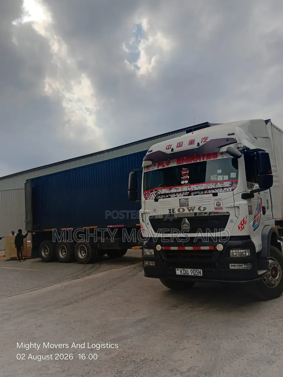 Professional Forklift Operation-Lifting Transportation of Heavy Load