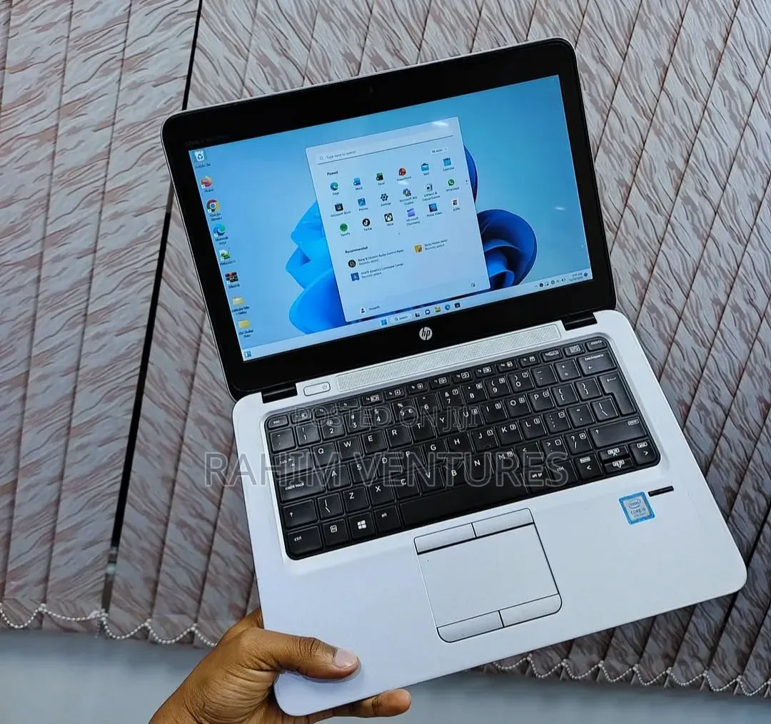 Laptop HP EliteBook 820 G4 8GB Intel Core i5 SSD 256GB