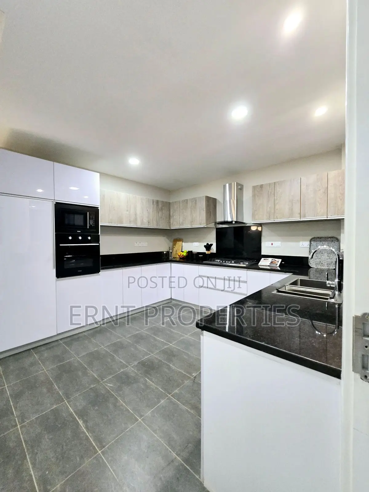 4bdrm Apartment in Kileleshwa for rent