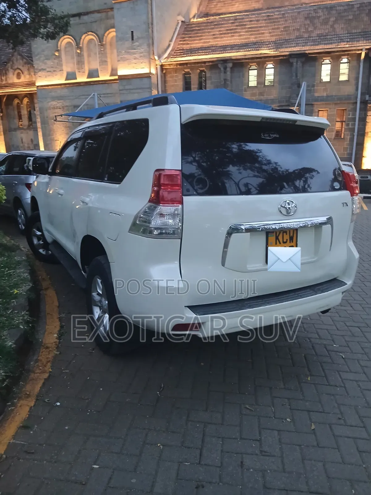 Toyota Land Cruiser Prado 2012 White