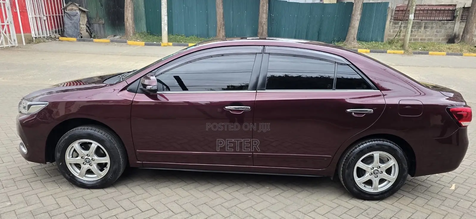 Toyota Premio 2016 Maroon