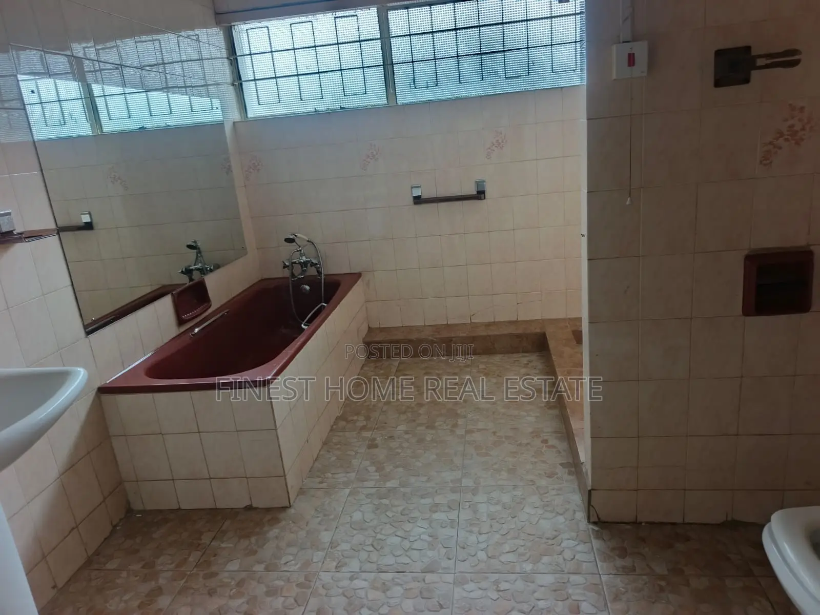 4bdrm Maisonette in Kilimani for rent