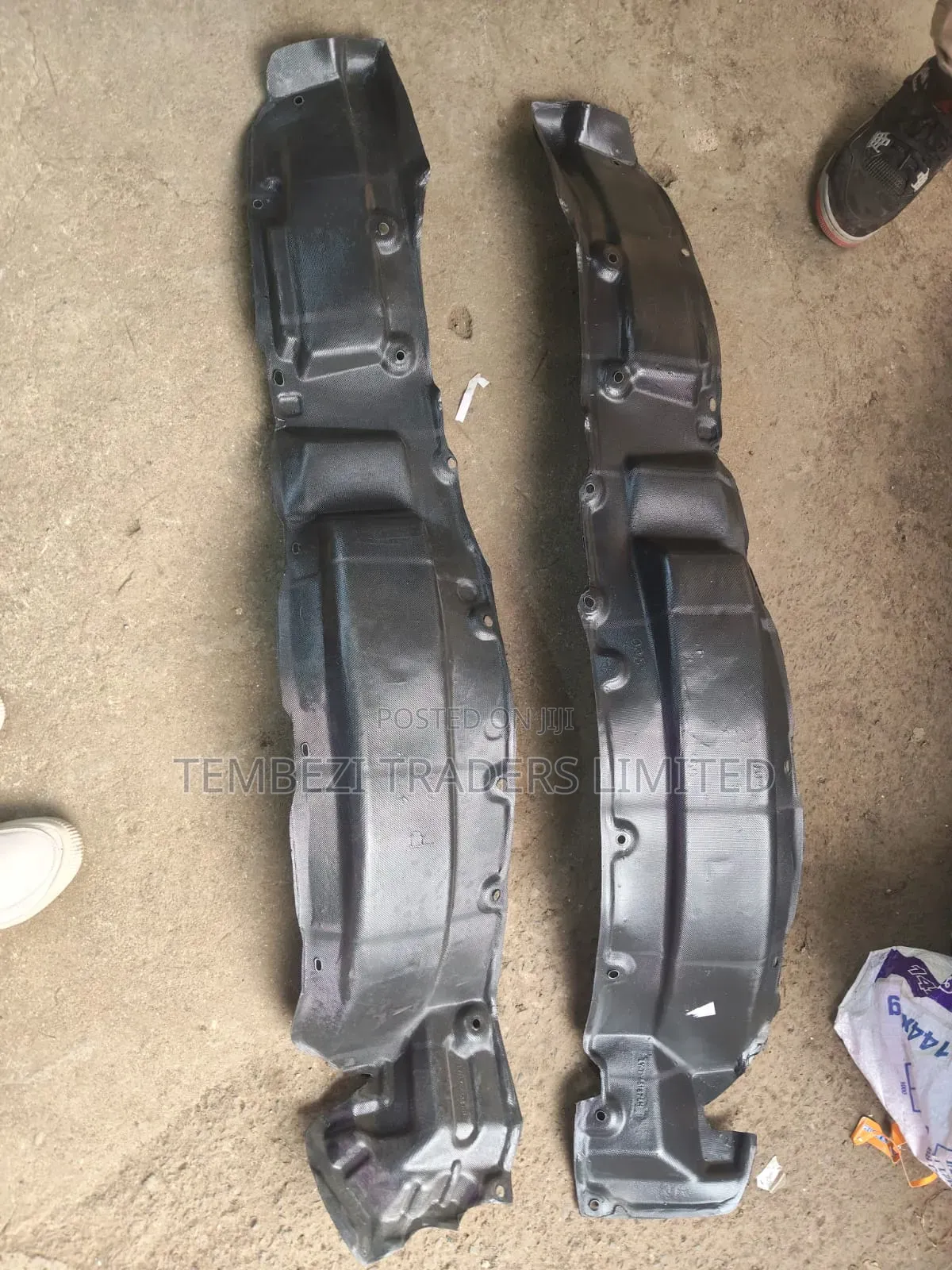 Toyota Land Cruiser 100 Series Inner Fender Stone Guard