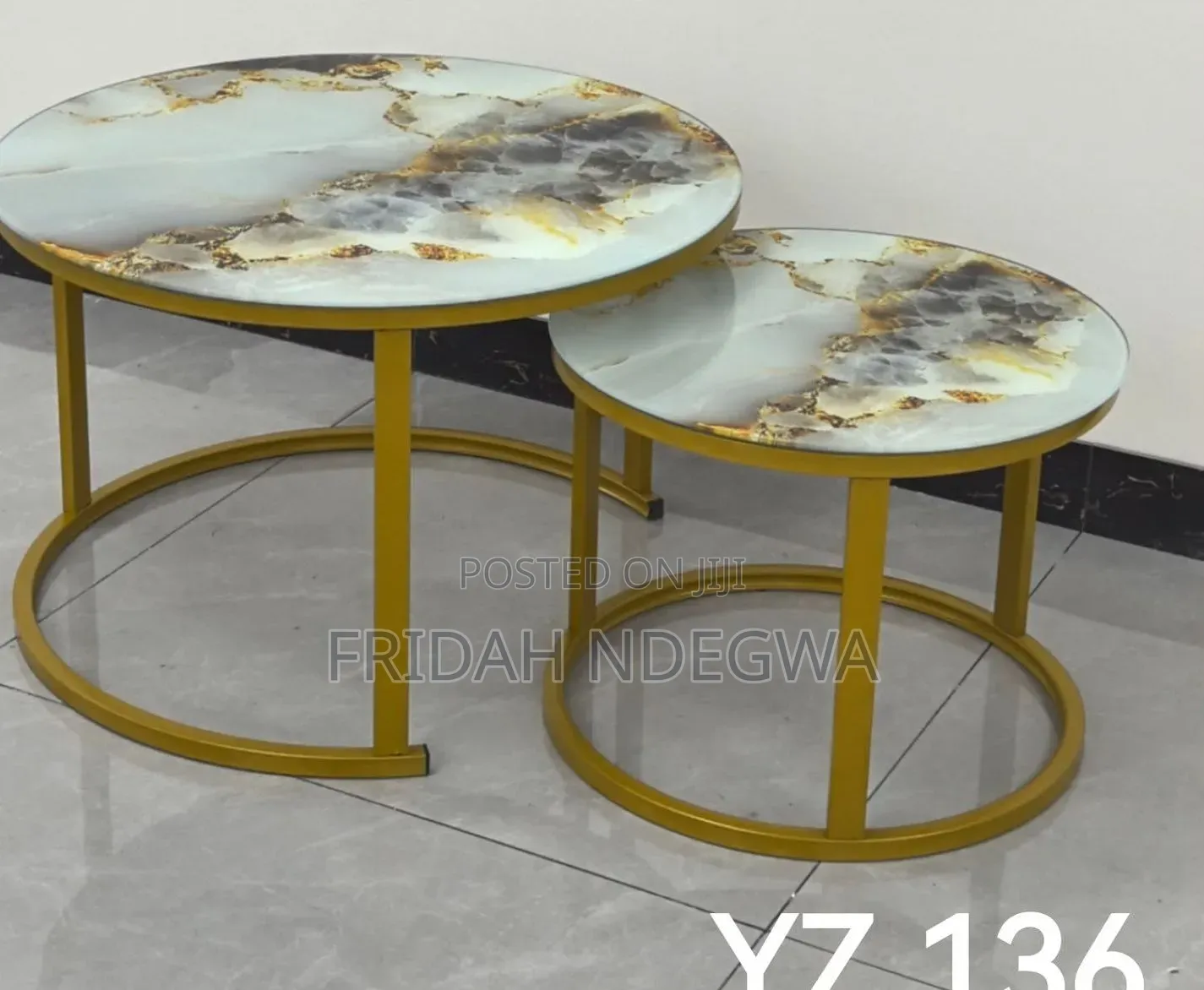 Nesting Coffee Table (Glass Effect)