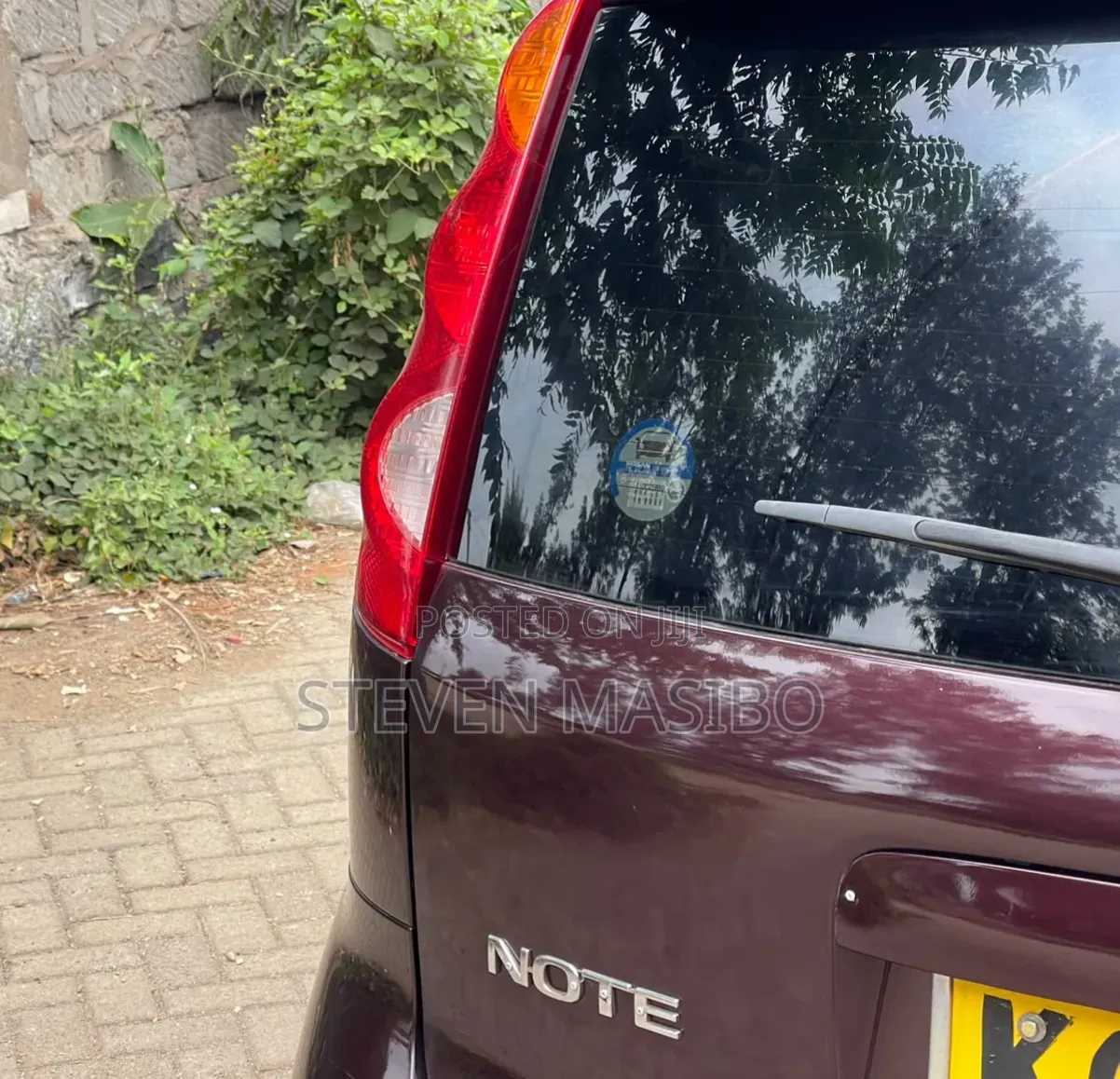 Nissan Note 1.4 2011 Maroon