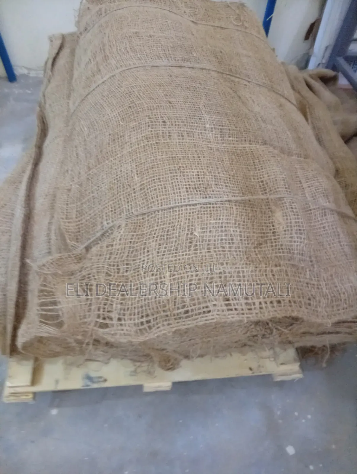 Buy Premium Hessian Cloth Online – Strong Natural Jute Fabric