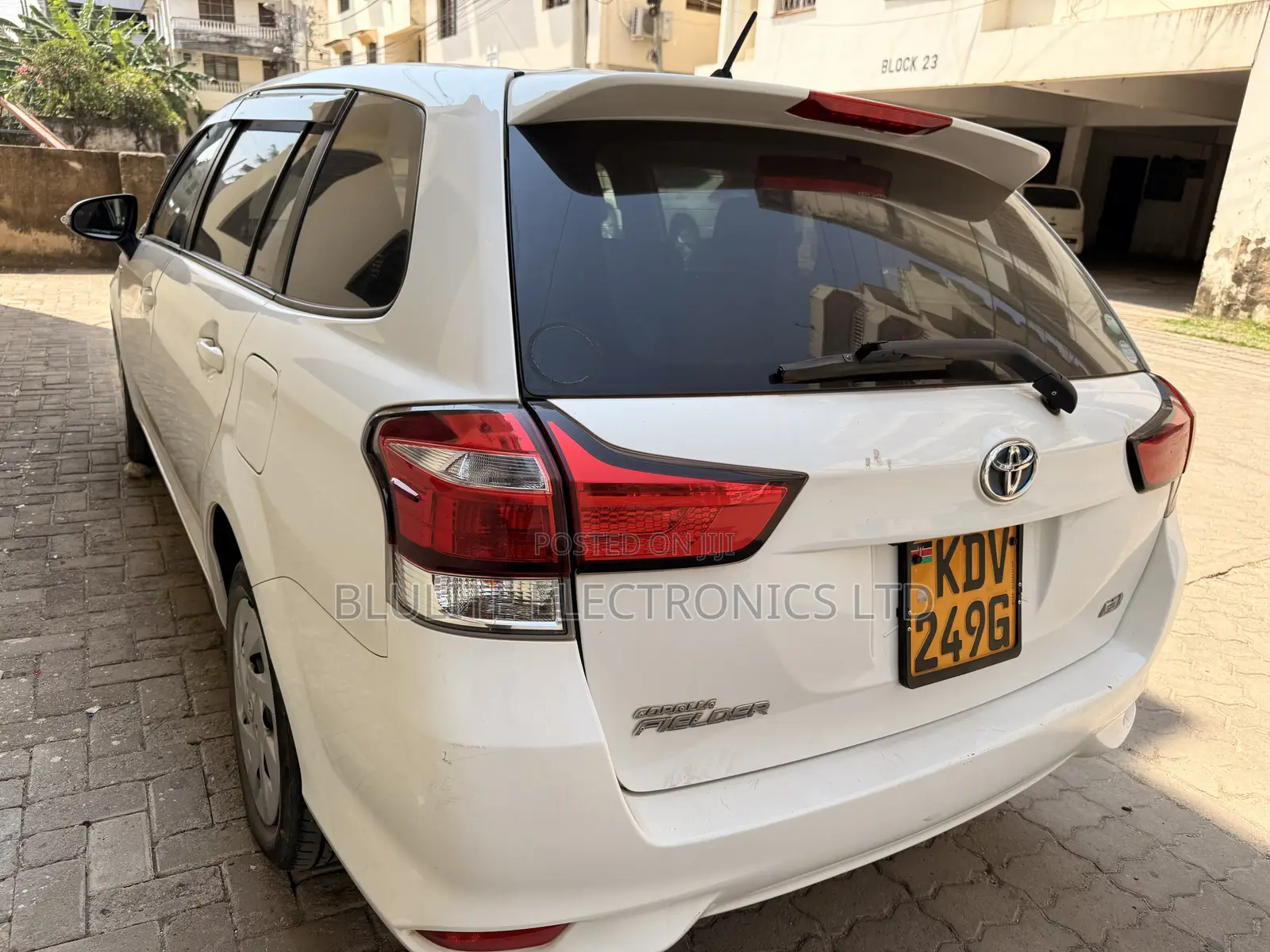 Toyota Corolla Fielder 2018 White