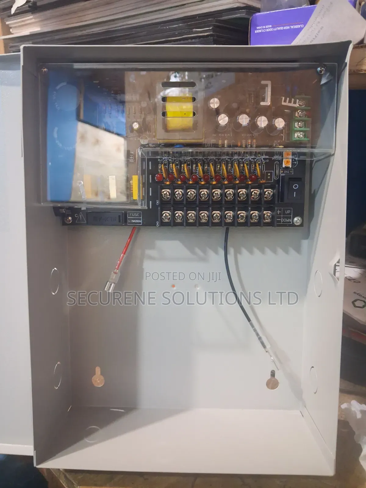 12V 10A Centralized DC Power Supply With a Built-in UPS Battery Backup
