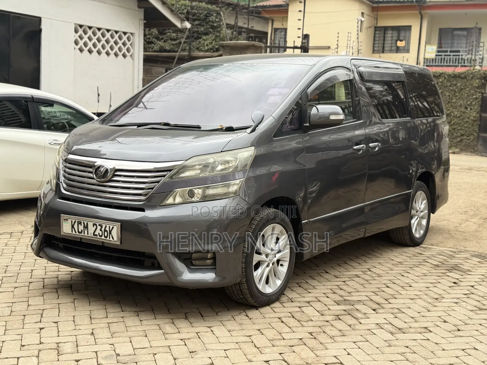 Toyota Vellfire 2010 Gray