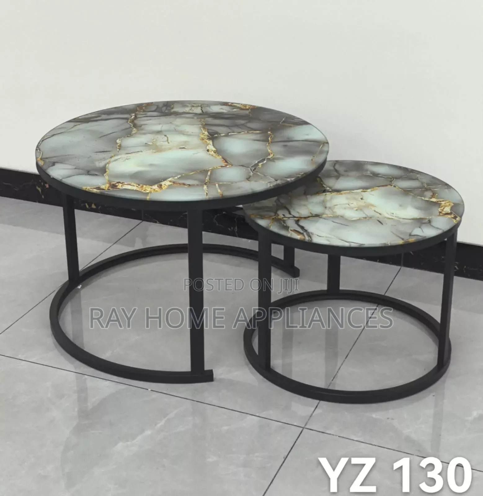 Nesting Coffee Table With Glass Effect