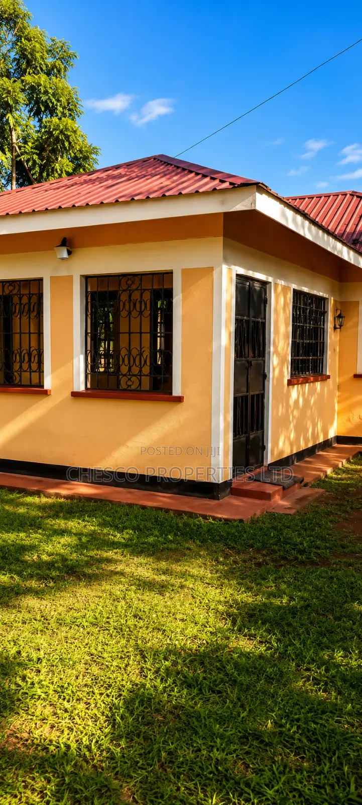 4bdrm Bungalow in M Big, Kanduyi for sale
