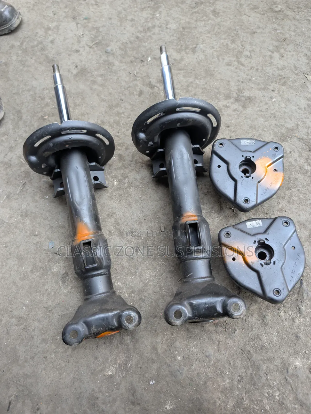 Mercedes C200 W204 Shock Absorbers.