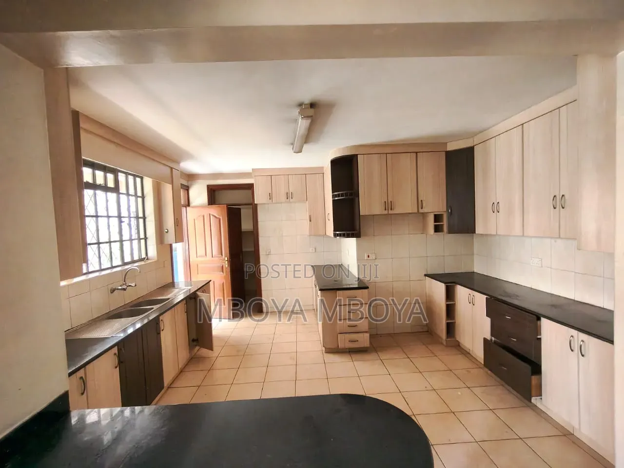3bdrm Apartment in Parklands/Highridge for rent