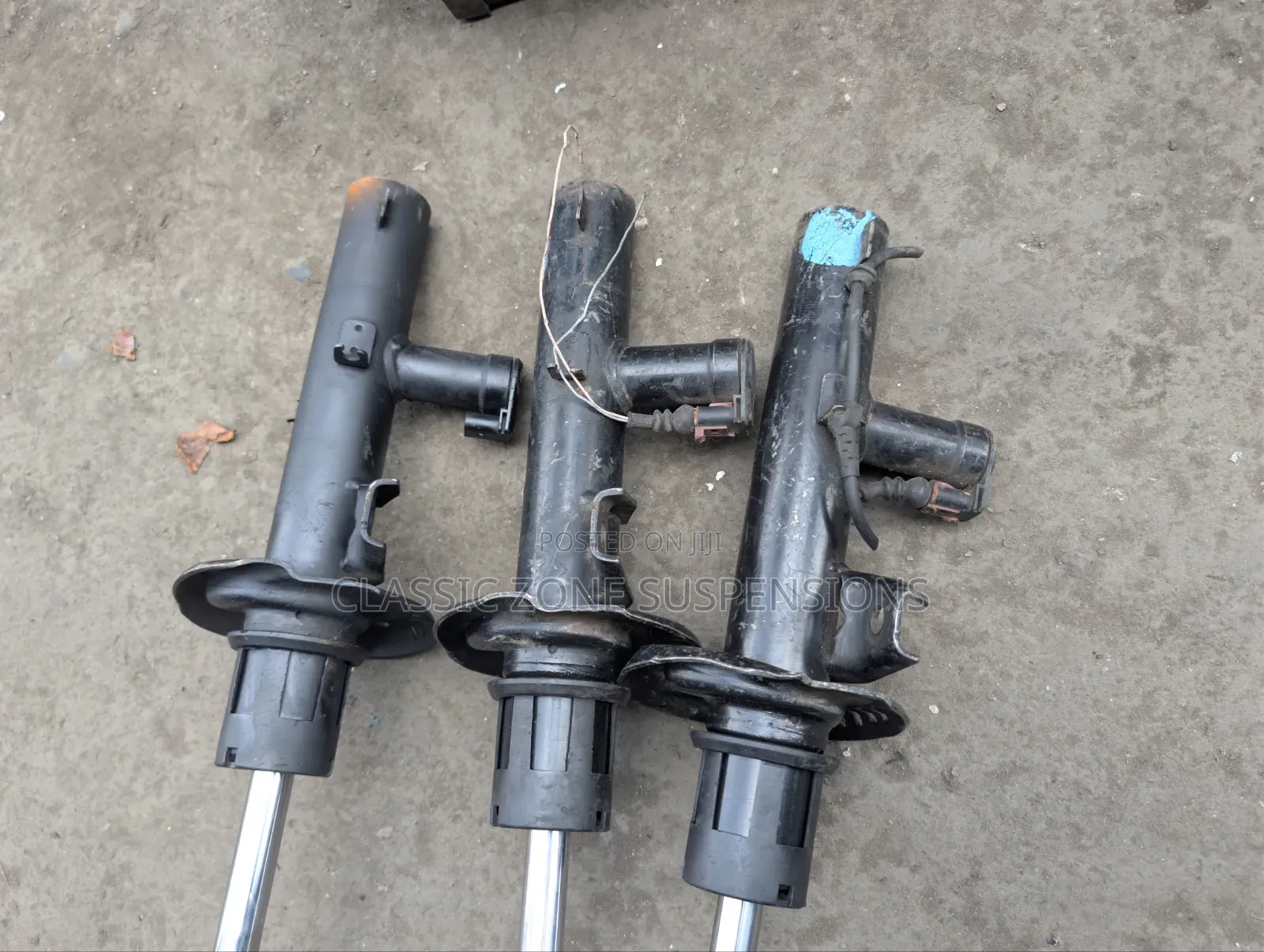 Volkswagen Golf Electric Shock Absorbers.