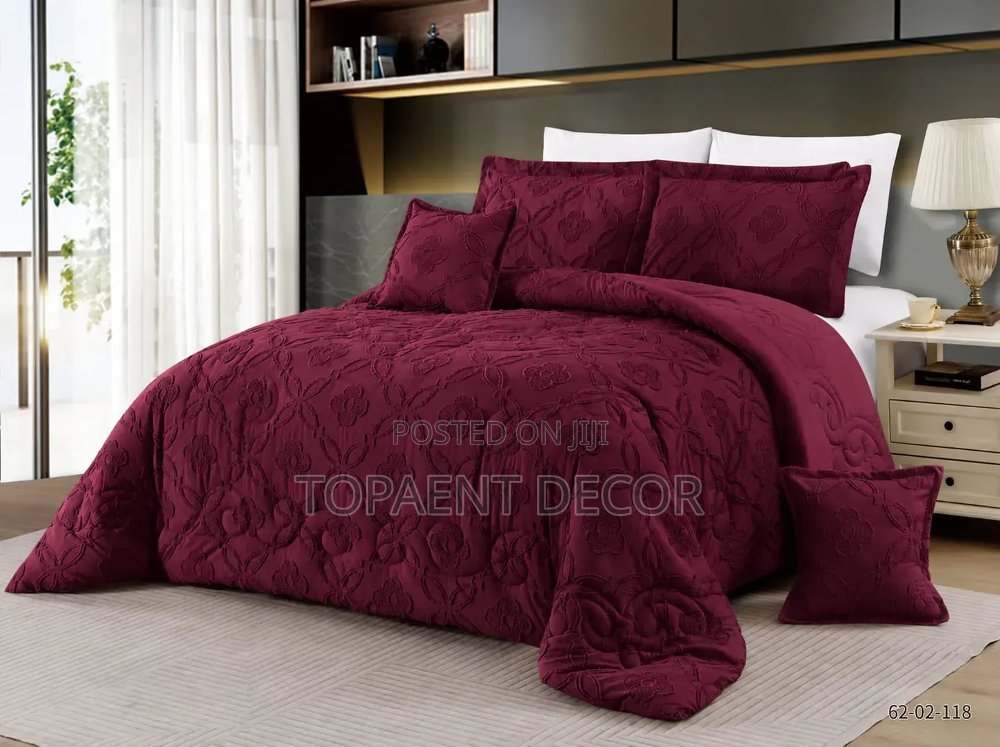 Tufted Maroon Heavy 6by7 Comforters