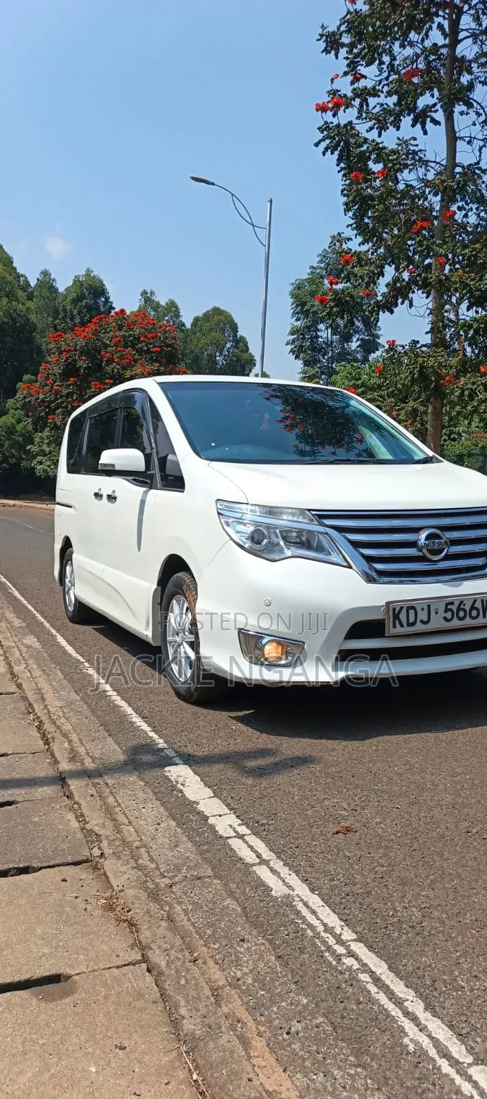 Nissan Serena 2016 White