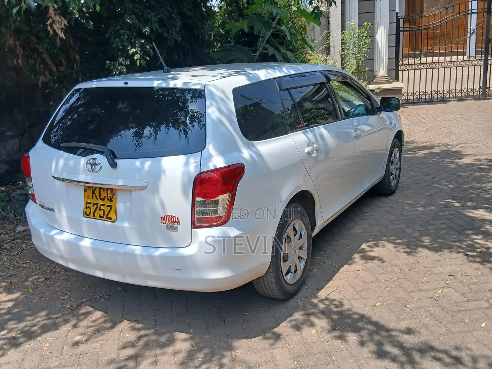 Toyota Corolla Fielder 2010 White