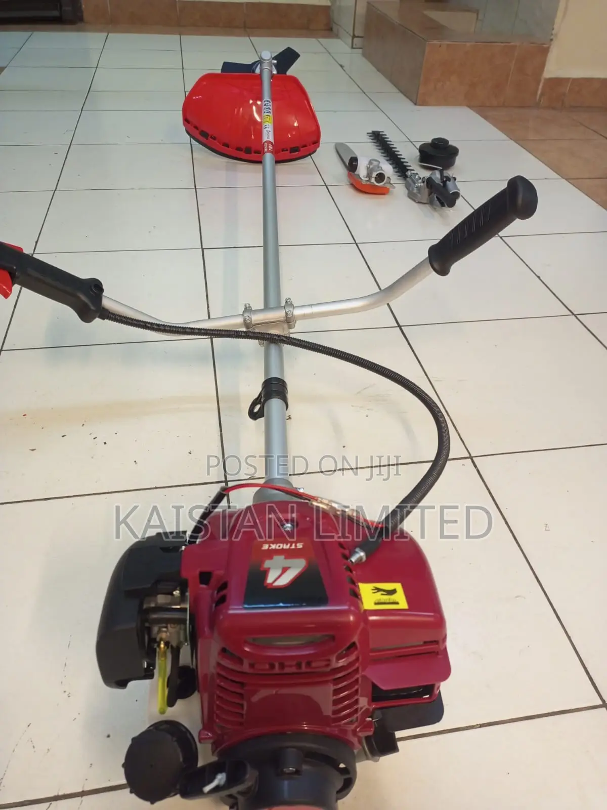 4-in-1 4-Stroke - Brush Cutter, Pruner Chainsaw Grass Trimmer