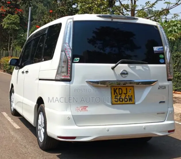 Nissan Serena 2016 White