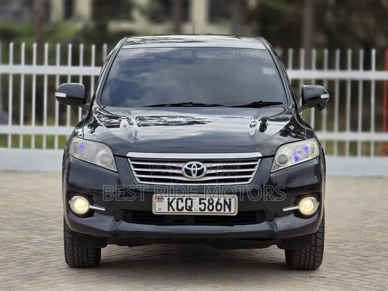 Toyota Vanguard 2012 Black