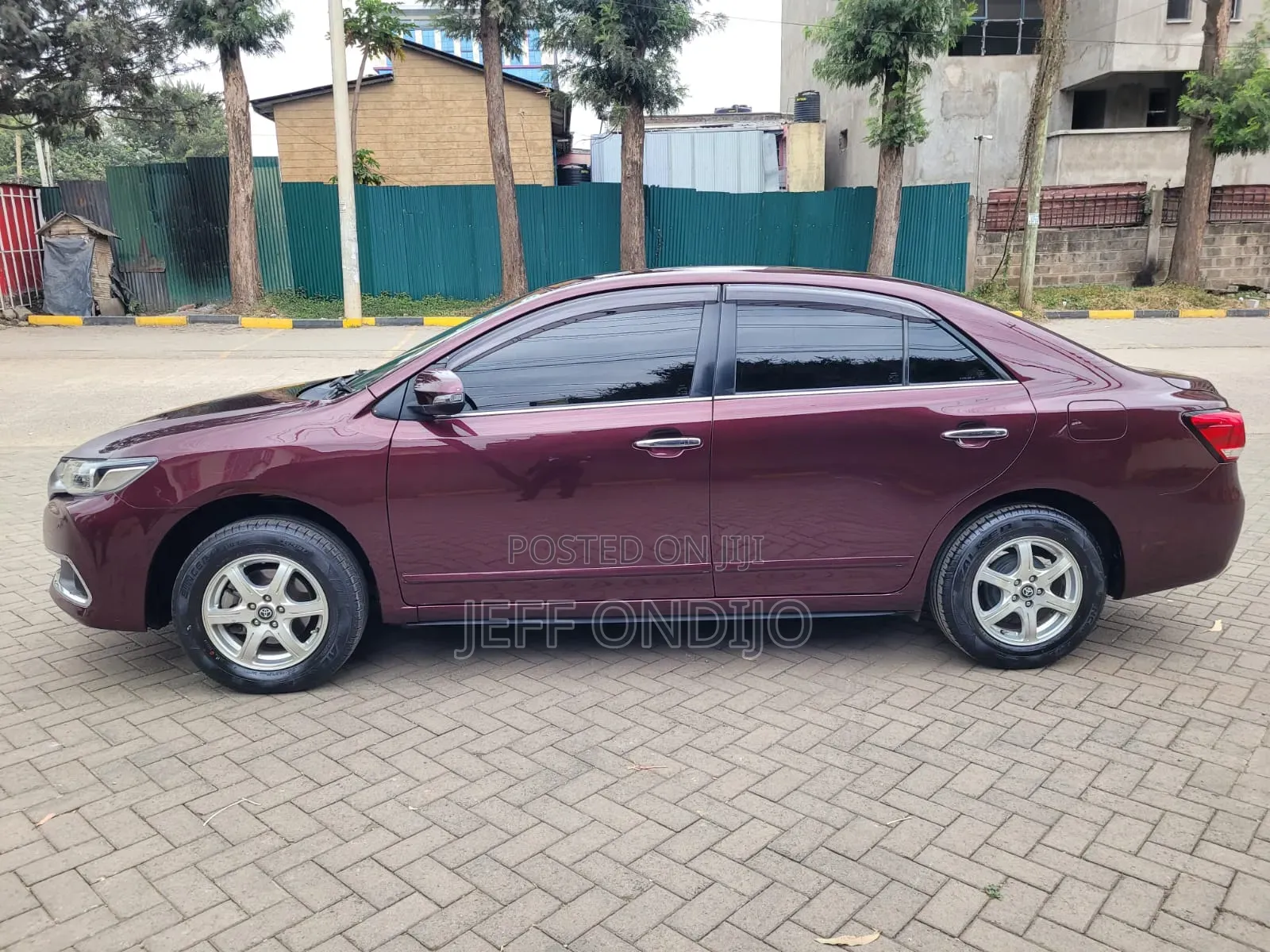 Toyota Premio 2016 Maroon