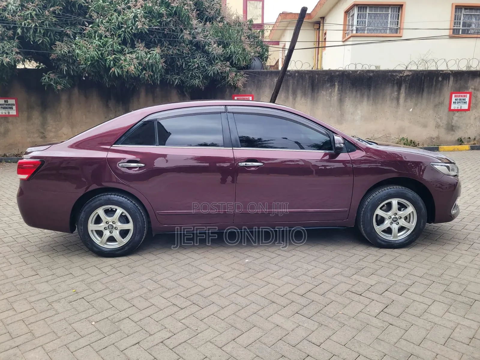 Toyota Premio 2016 Maroon