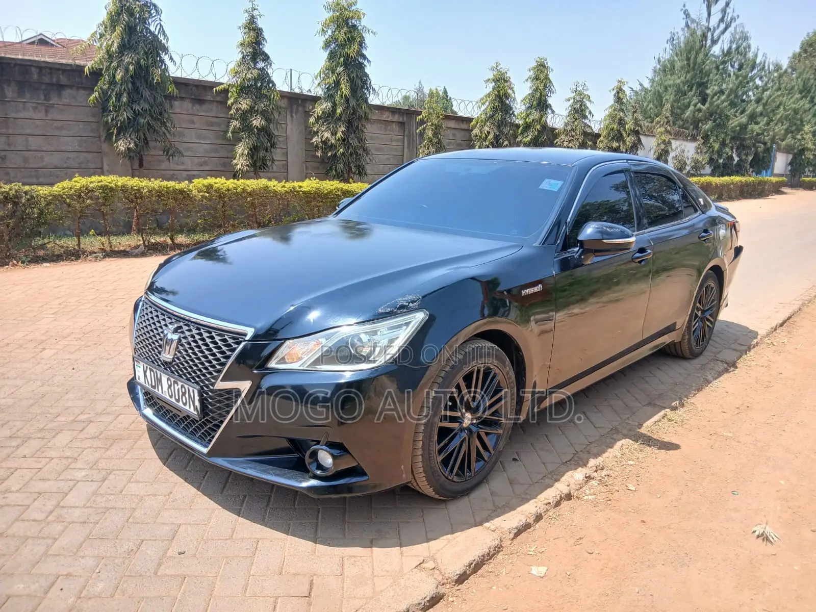 Toyota Crown 2014 Black
