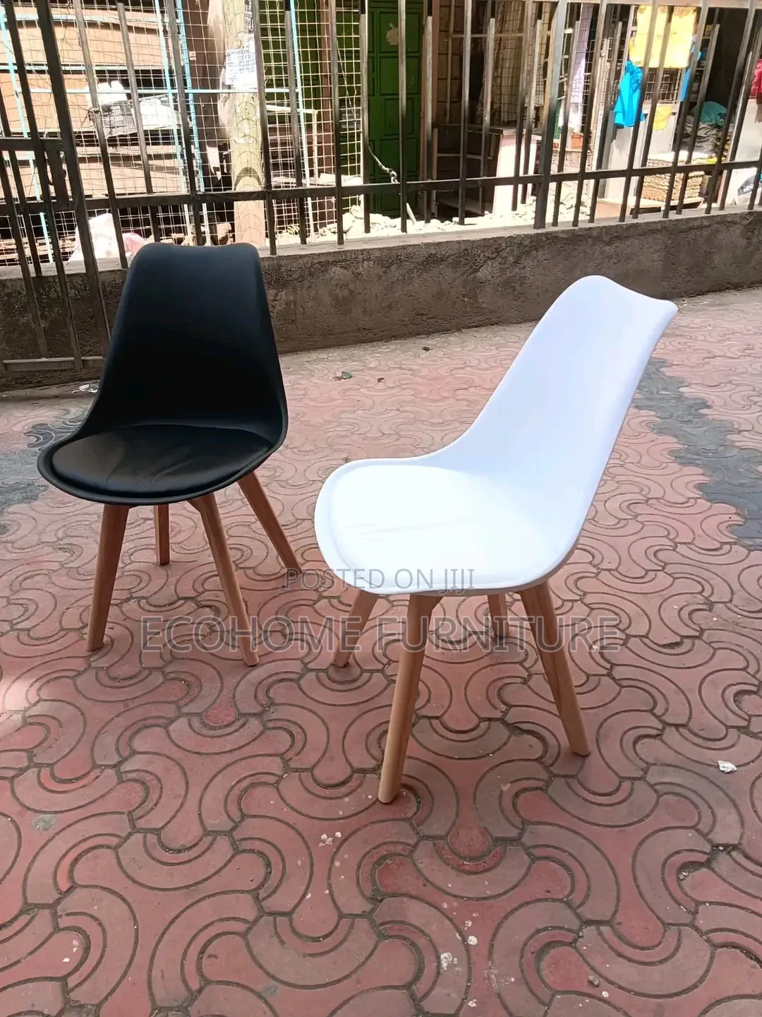 Eames Chair Padded Seats With Wooden Legs