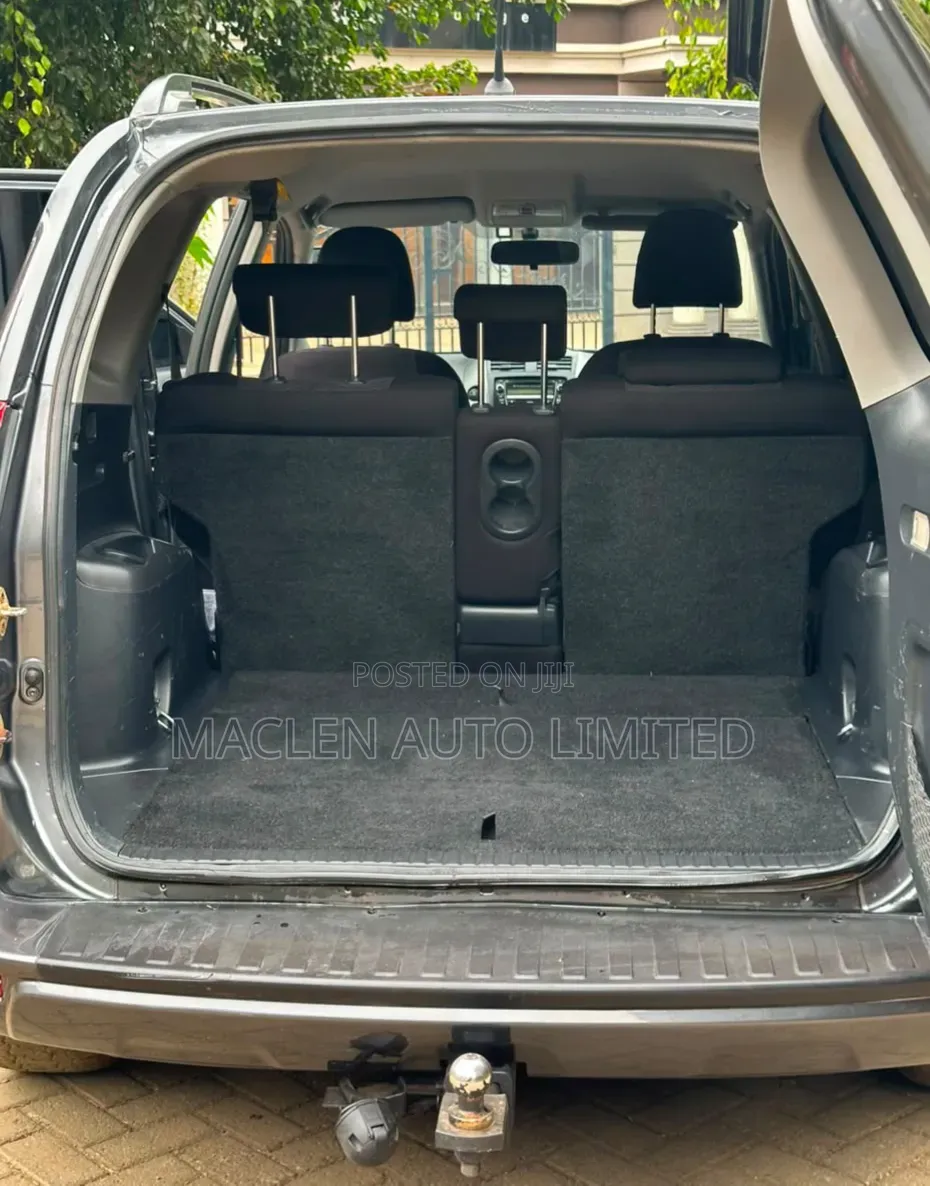 Toyota RAV4 2010 Gray