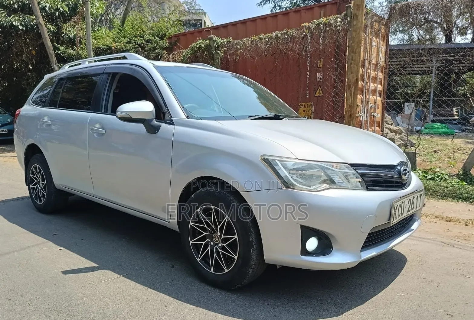 Toyota Corolla Fielder 2012 Silver