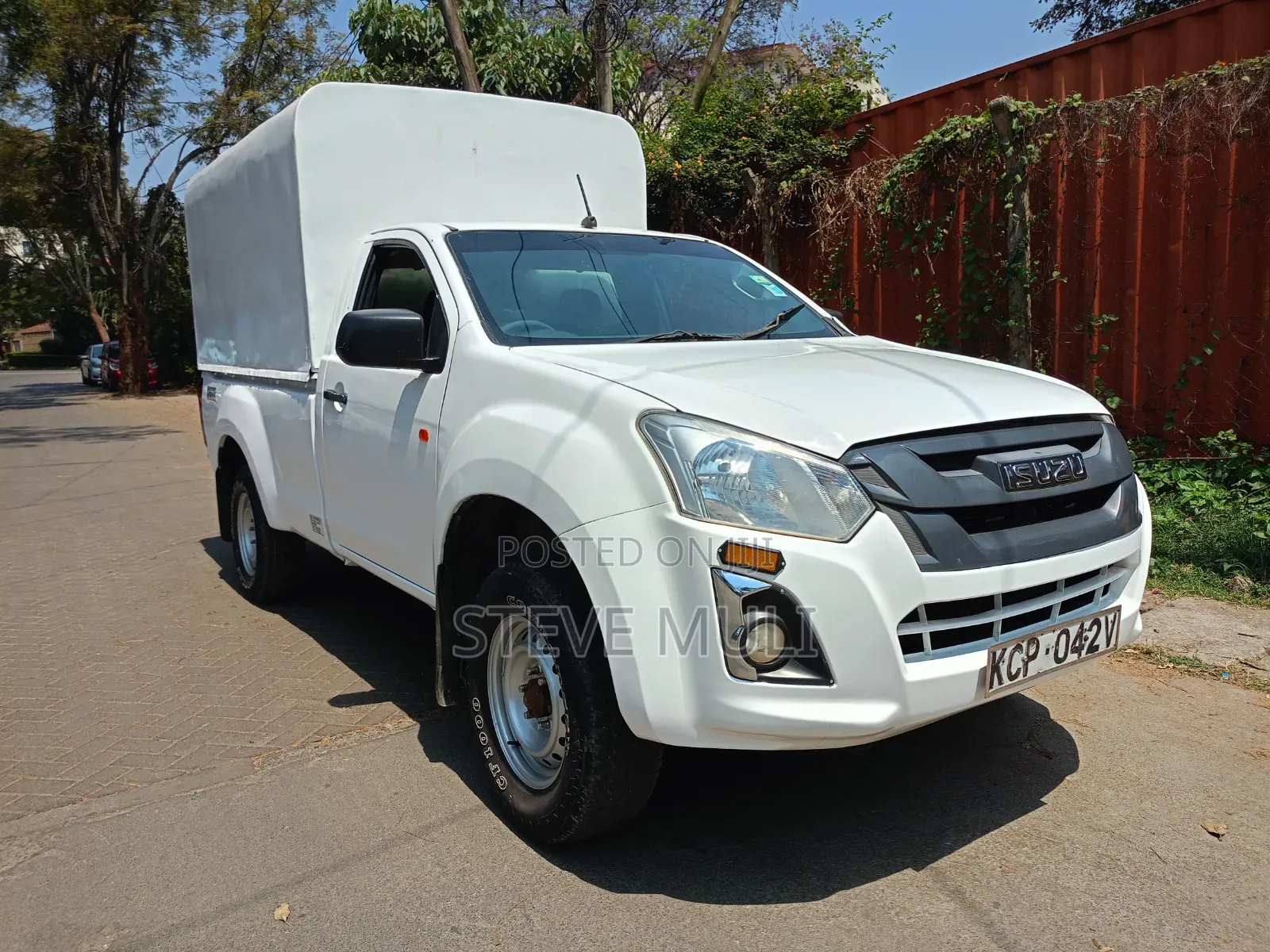 Isuzu D-MAX 2017 White