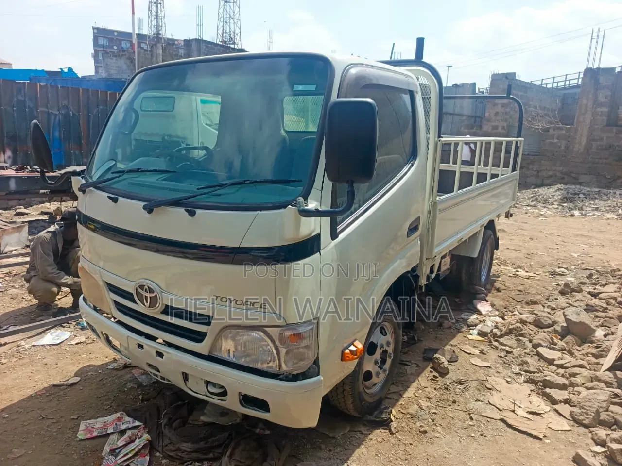 Toyota Dyna 2011 White