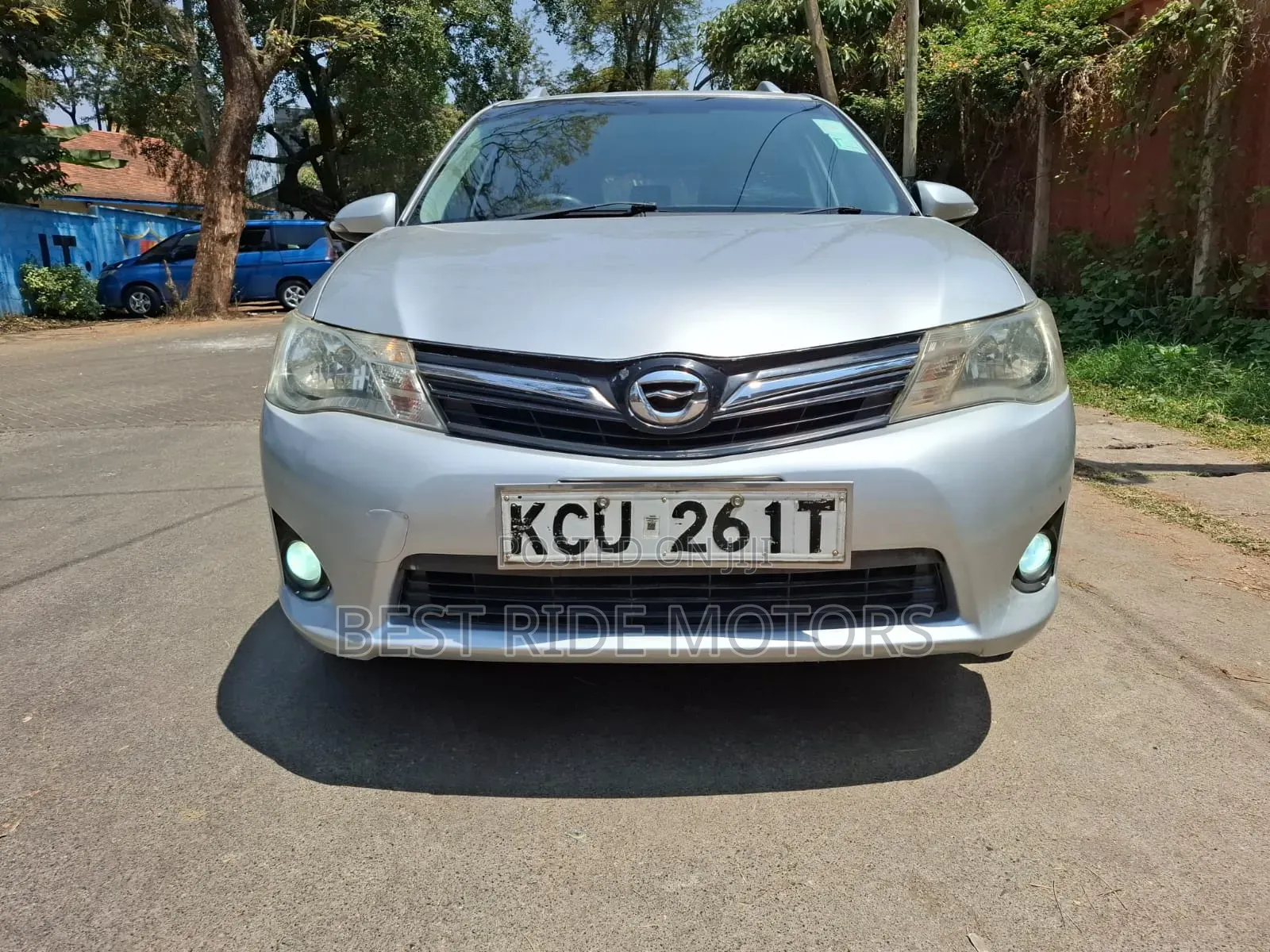 Toyota Corolla Fielder 2013 Silver