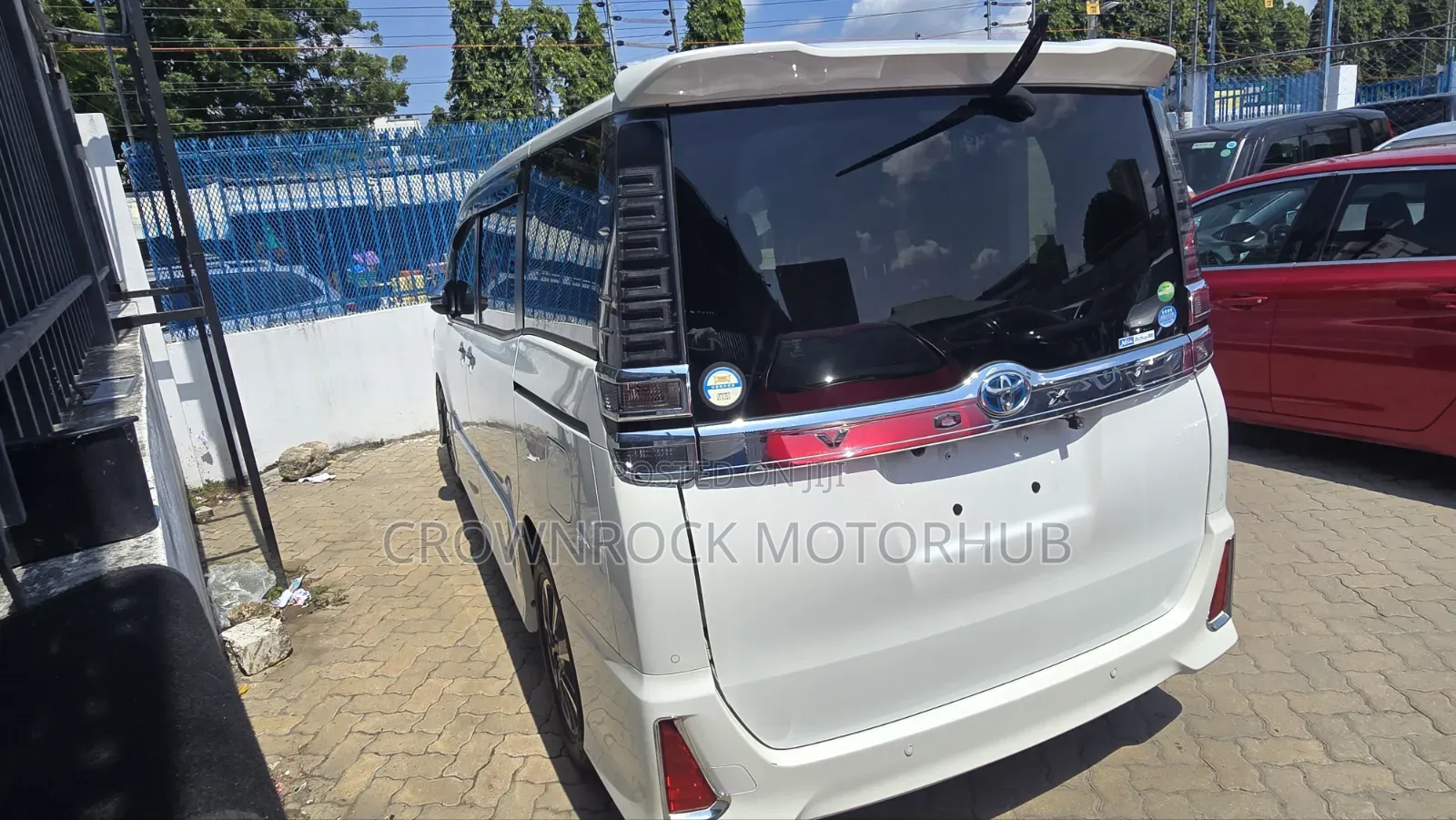 Toyota Voxy X 2WD 7-Seater 2019 White