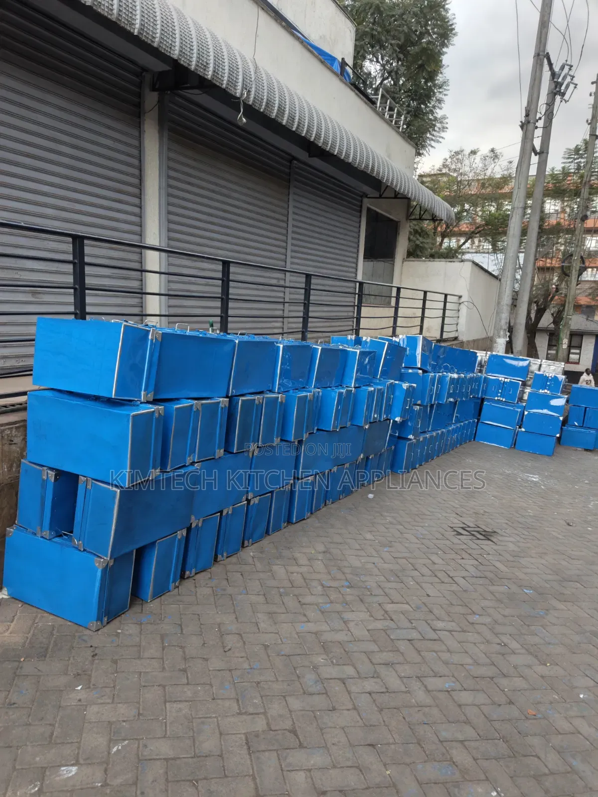 Heavy Metallic Boxes