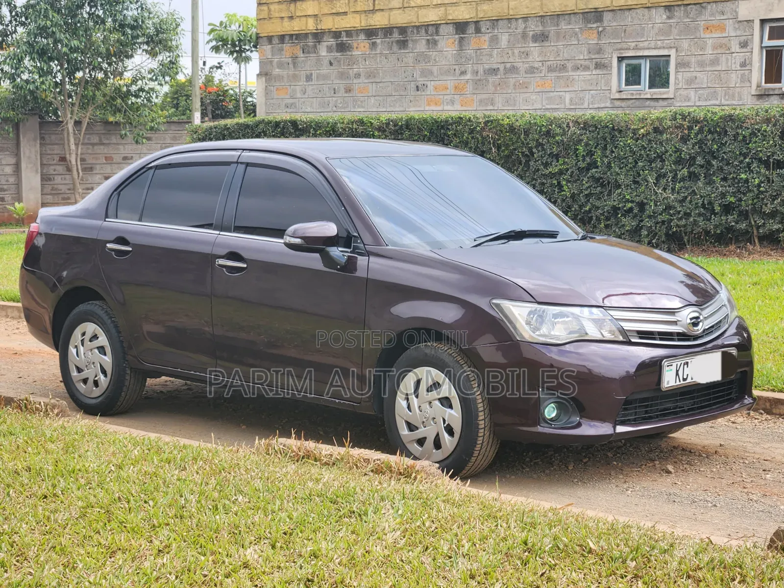 Toyota Axio 2012 Maroon