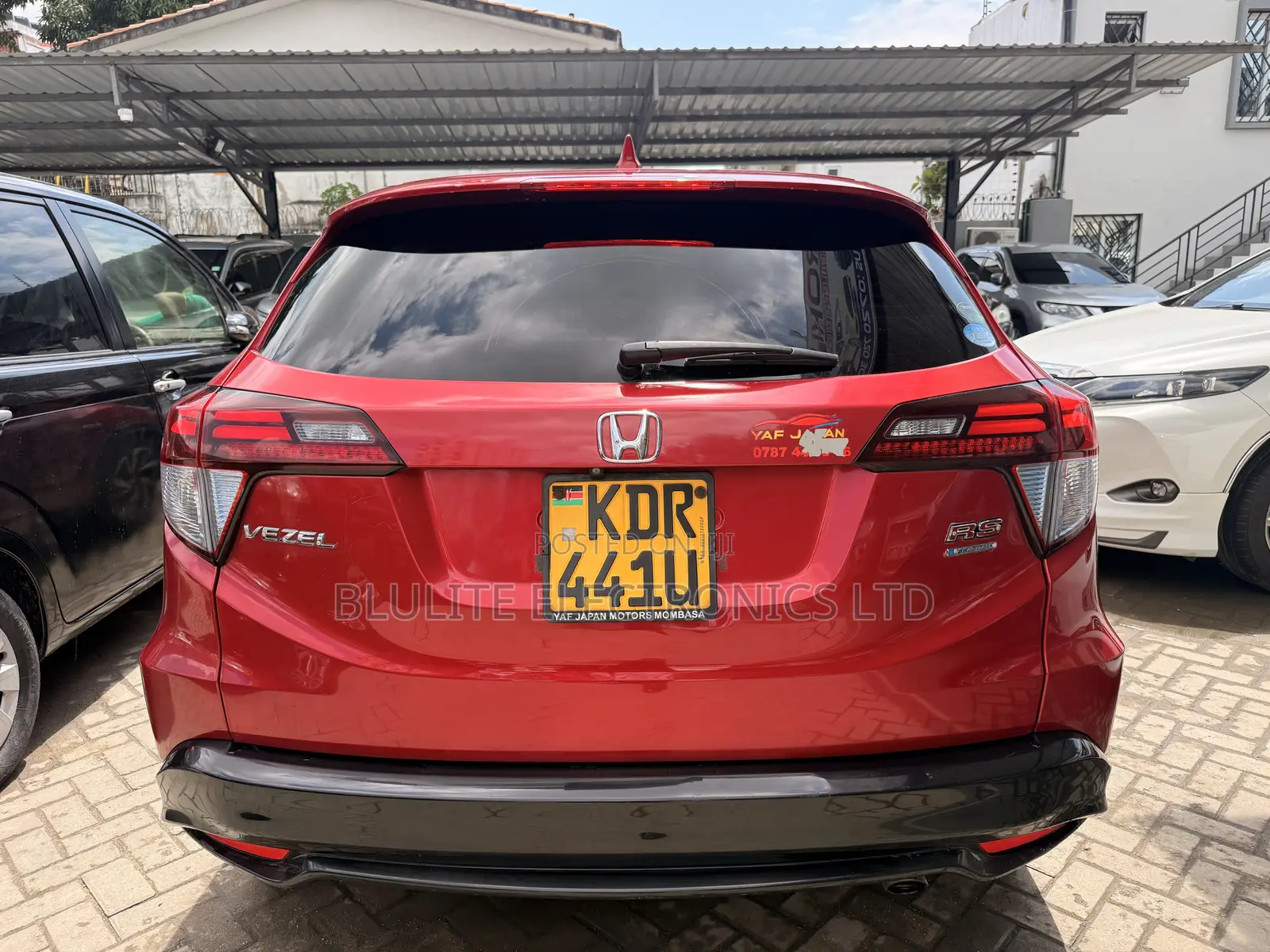 Honda Vezel 2018 Red