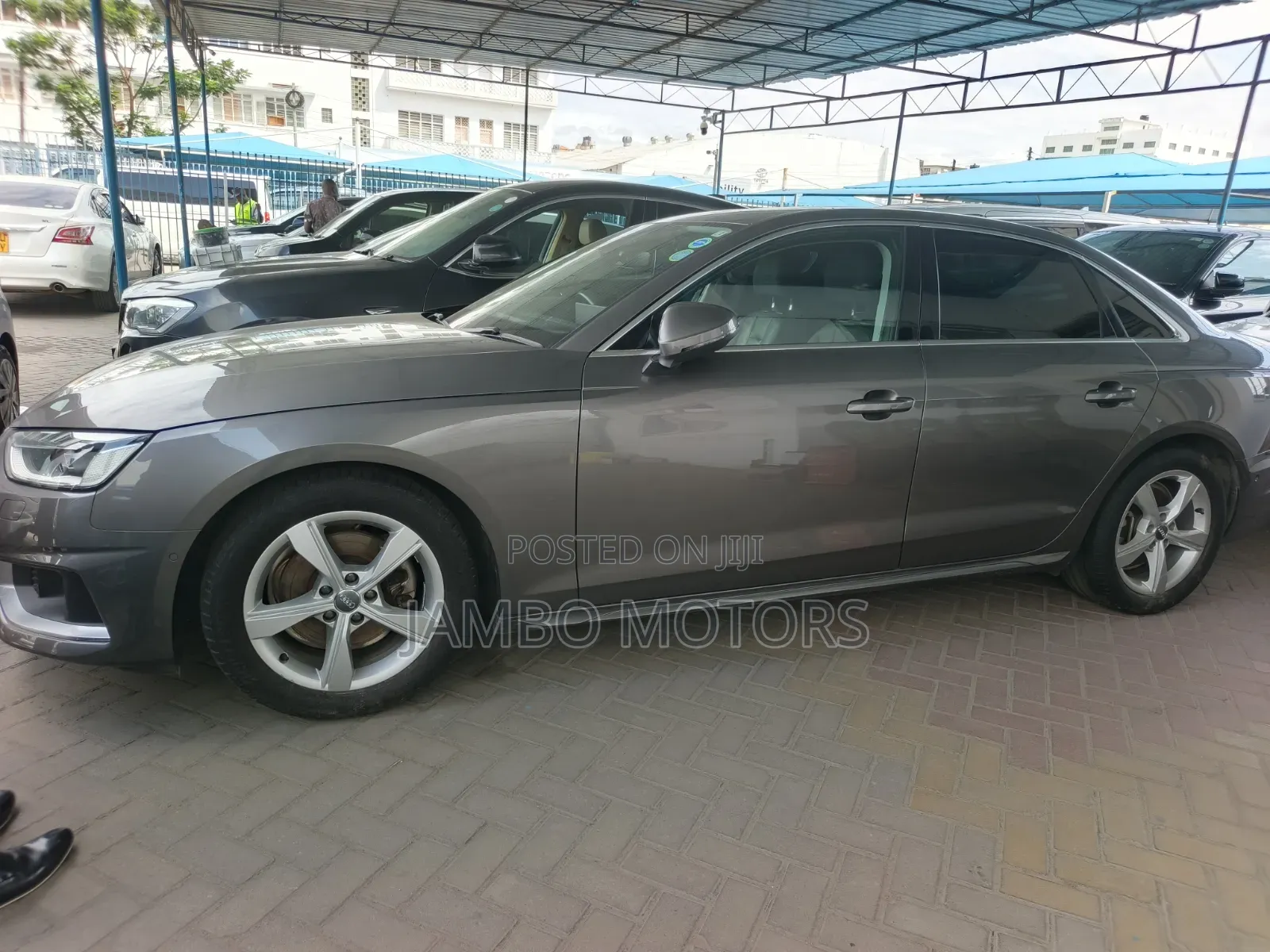 Audi A4 Premium Plus 2022 Gray