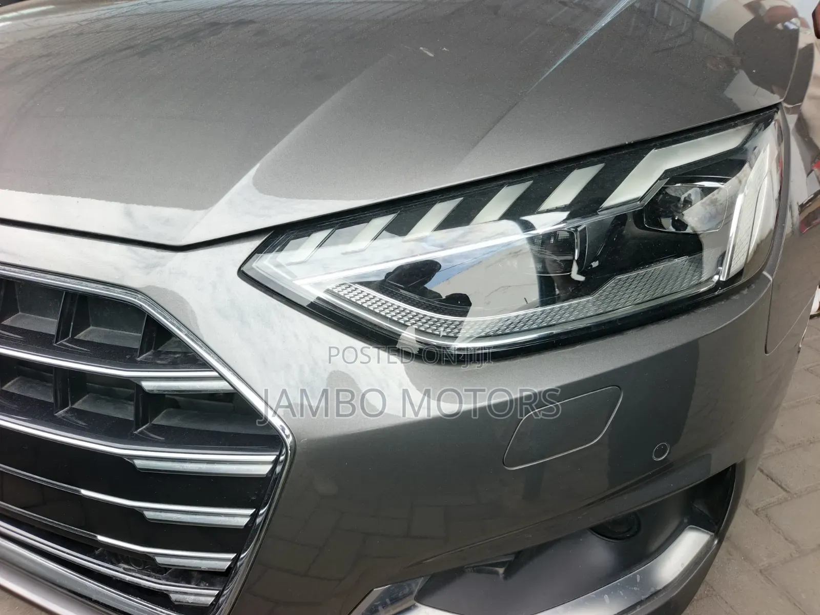 Audi A4 Premium Plus 2022 Gray