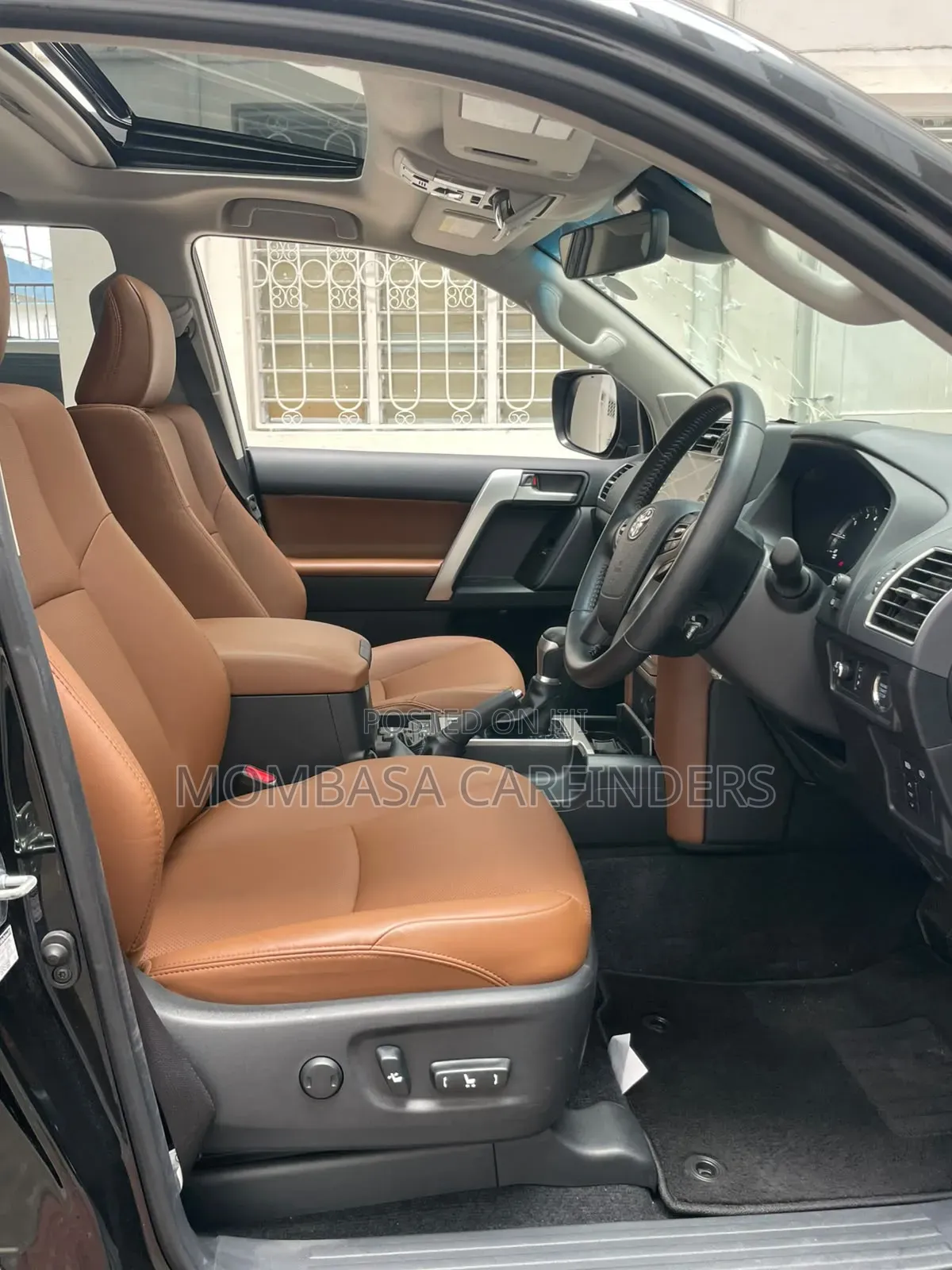 Toyota Land Cruiser Prado 2022 Black